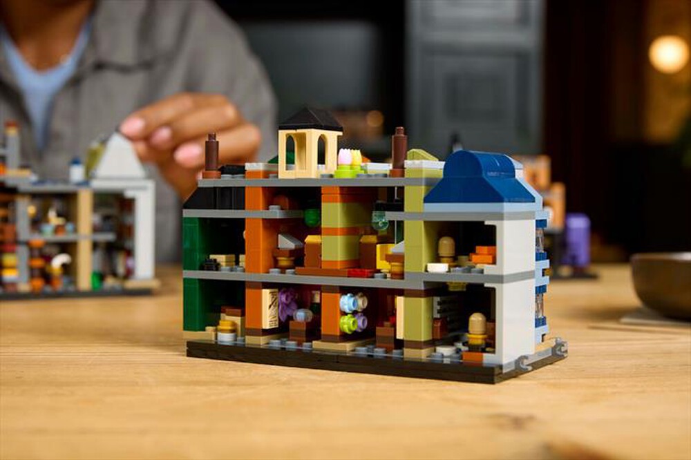 Immagine del prodotto LEGO - HARRY POTTER Negozi di magia di Diagon Alley 76444