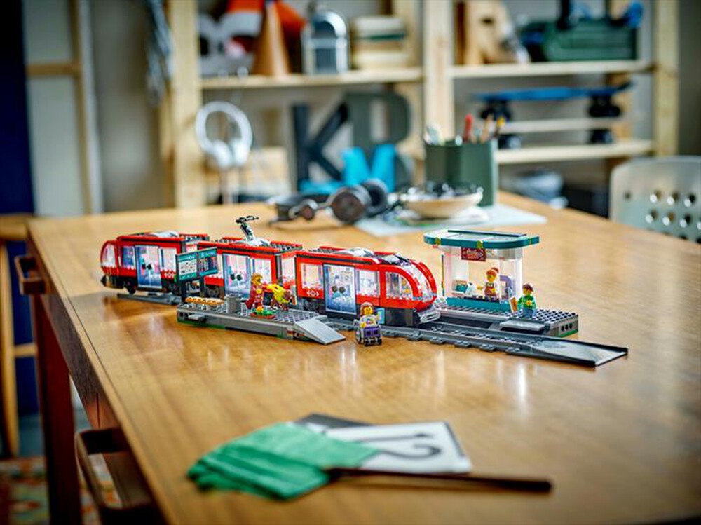 Immagine del prodotto LEGO - CITY TRAINS Tram e fermata del tram 60423