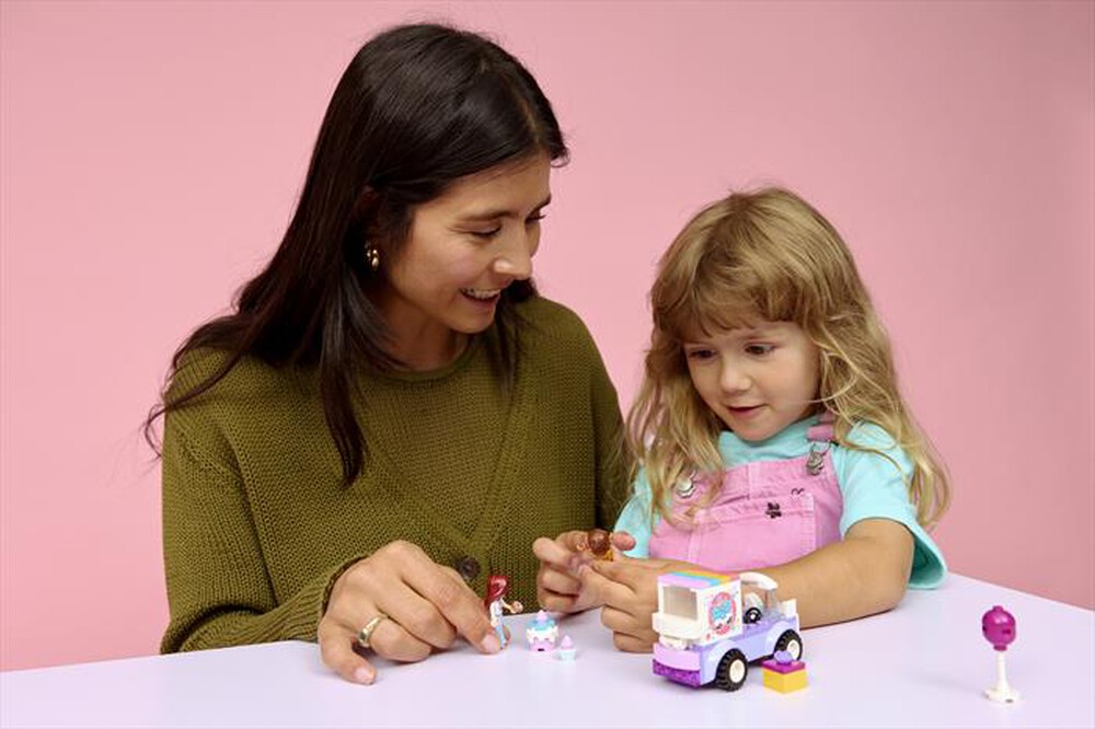 Immagine del prodotto LEGO - FRIENDS Auto-unicorno per consegna di torte -42675