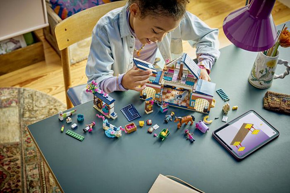 Immagine del prodotto LEGO - FRIENDS Scuderia e Accademia di equitazione -42688-Multicolore