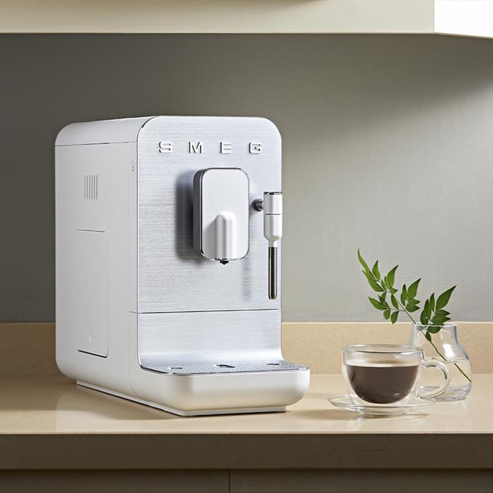 Immagine del prodotto SMEG - Macchina Caff&egrave; Automatica 50's Style &ndash; BCC02WHMEU-Bianco opaco