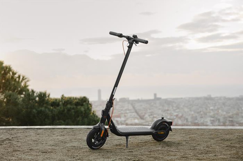 Immagine del prodotto SEGWAY - Monopattino elettrico NINEBOT KS F2 PRO E-nero