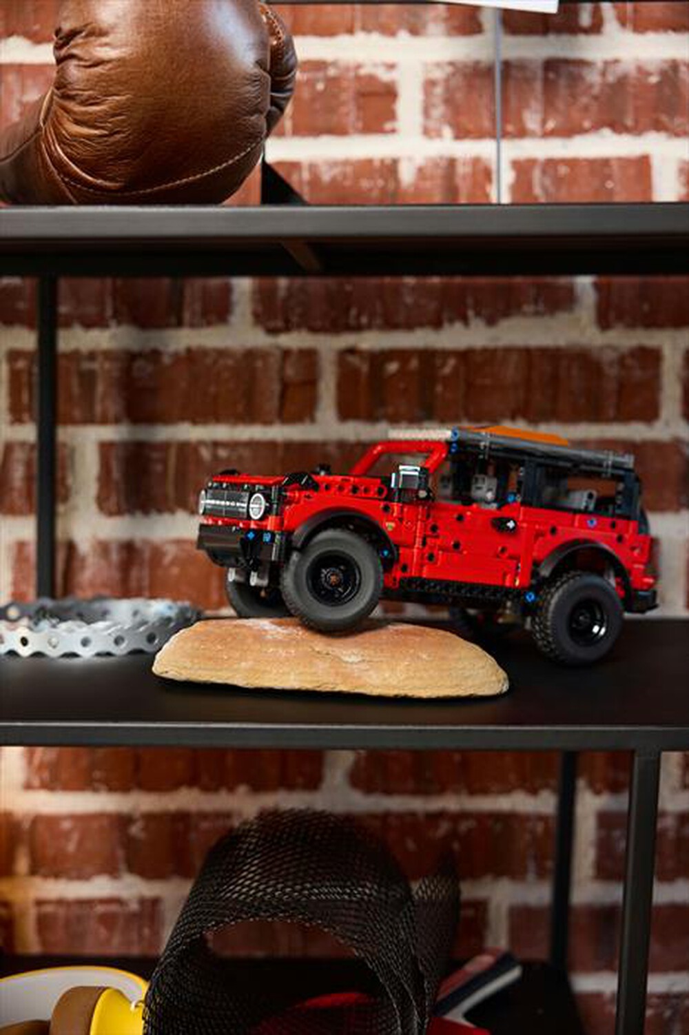 Immagine del prodotto LEGO - TECHNIC SUV Ford Bronco&reg; 42213