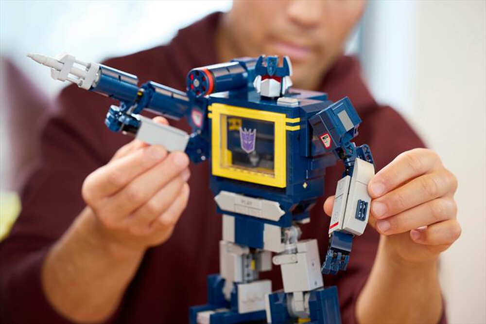 Immagine del prodotto LEGO - ICONS Transformers: Soundwave 10358