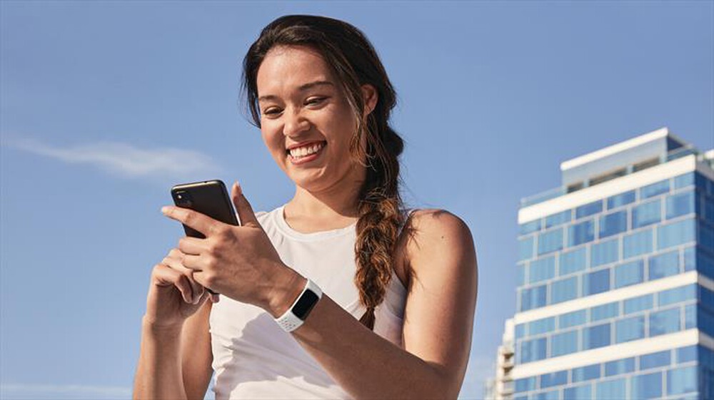 Immagine del prodotto FITBIT - CHARGE 5-GRIGIO BLU / PLATINO