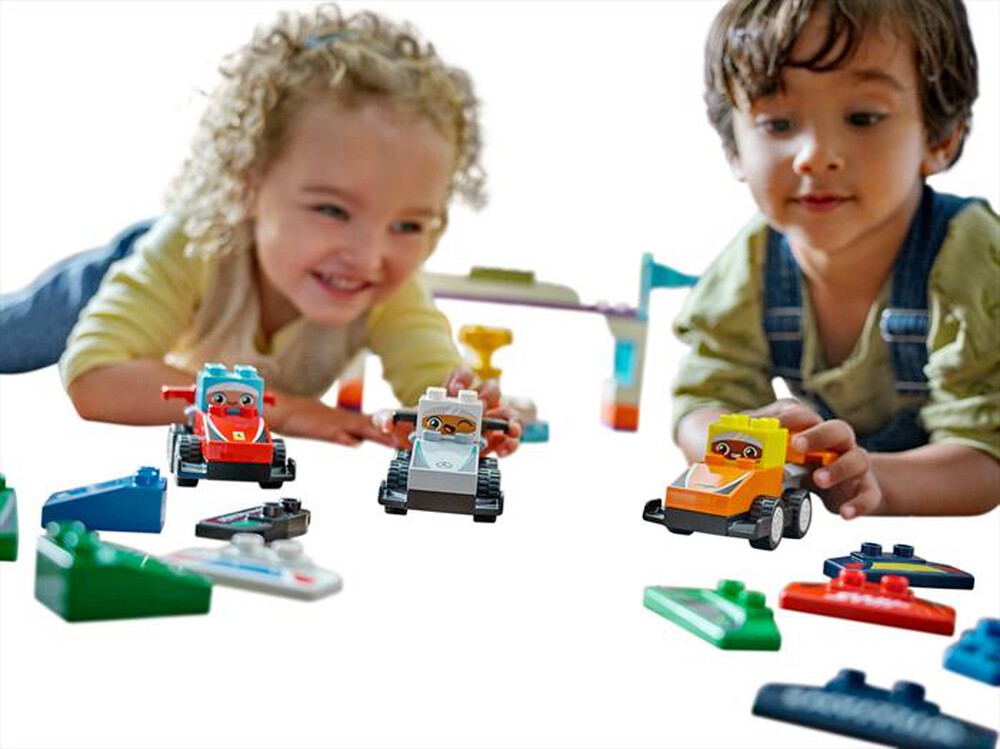 Immagine del prodotto LEGO - DUPLO Town Auto da corsa e piloti Team F1&reg; 10445