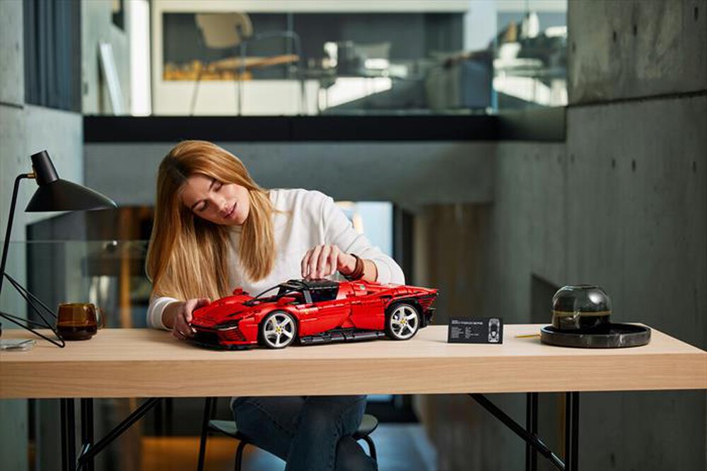 Immagine del prodotto LEGO - TECHNIC Ferrari Daytona SP3 42143