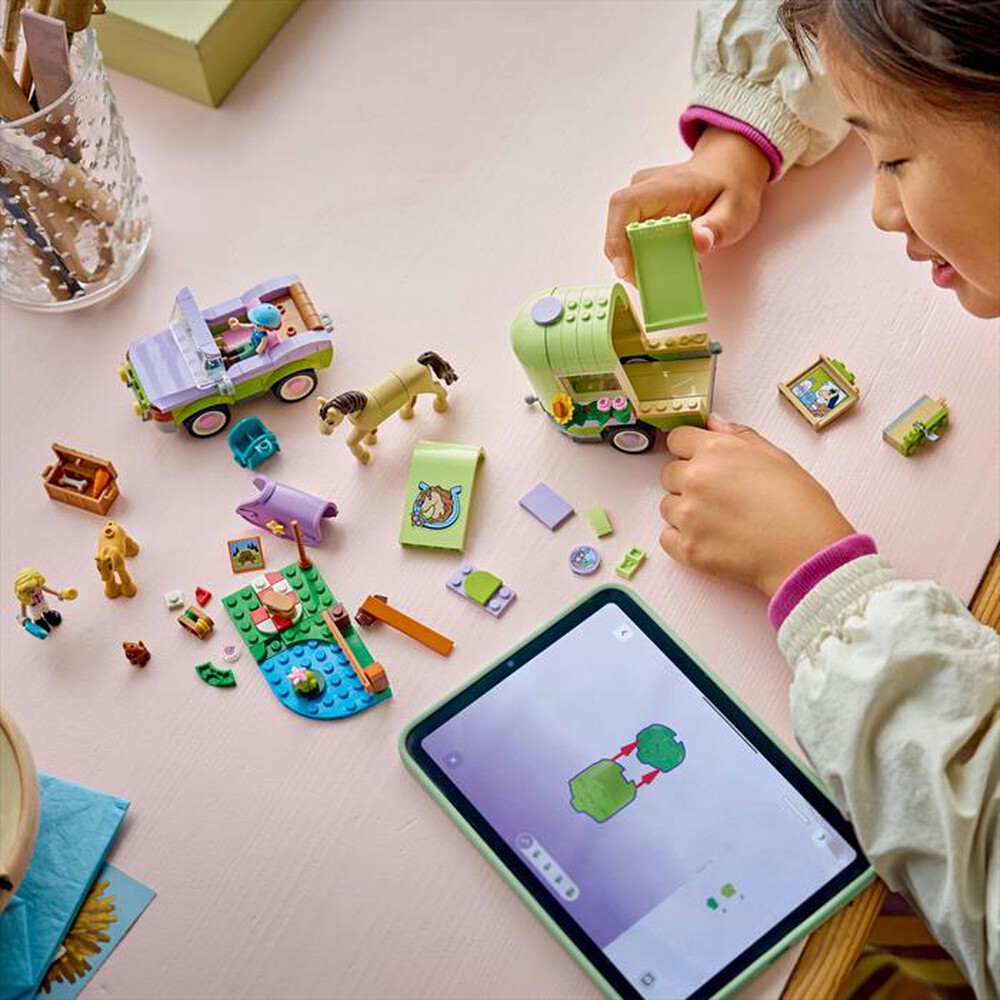 Immagine del prodotto LEGO - FRIENDS Rimorchio per cavallo e puledro - 42695